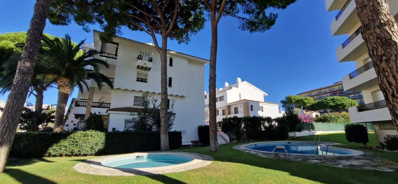 Apartment 400M De La Plage, Avec Piscine Et Jardin Prive L'Escala