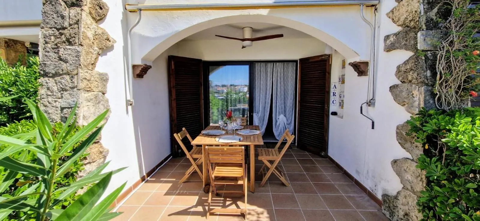Apartment 400M De La Plage, Avec Piscine Et Jardin Prive L'Escala 0*,  Spain